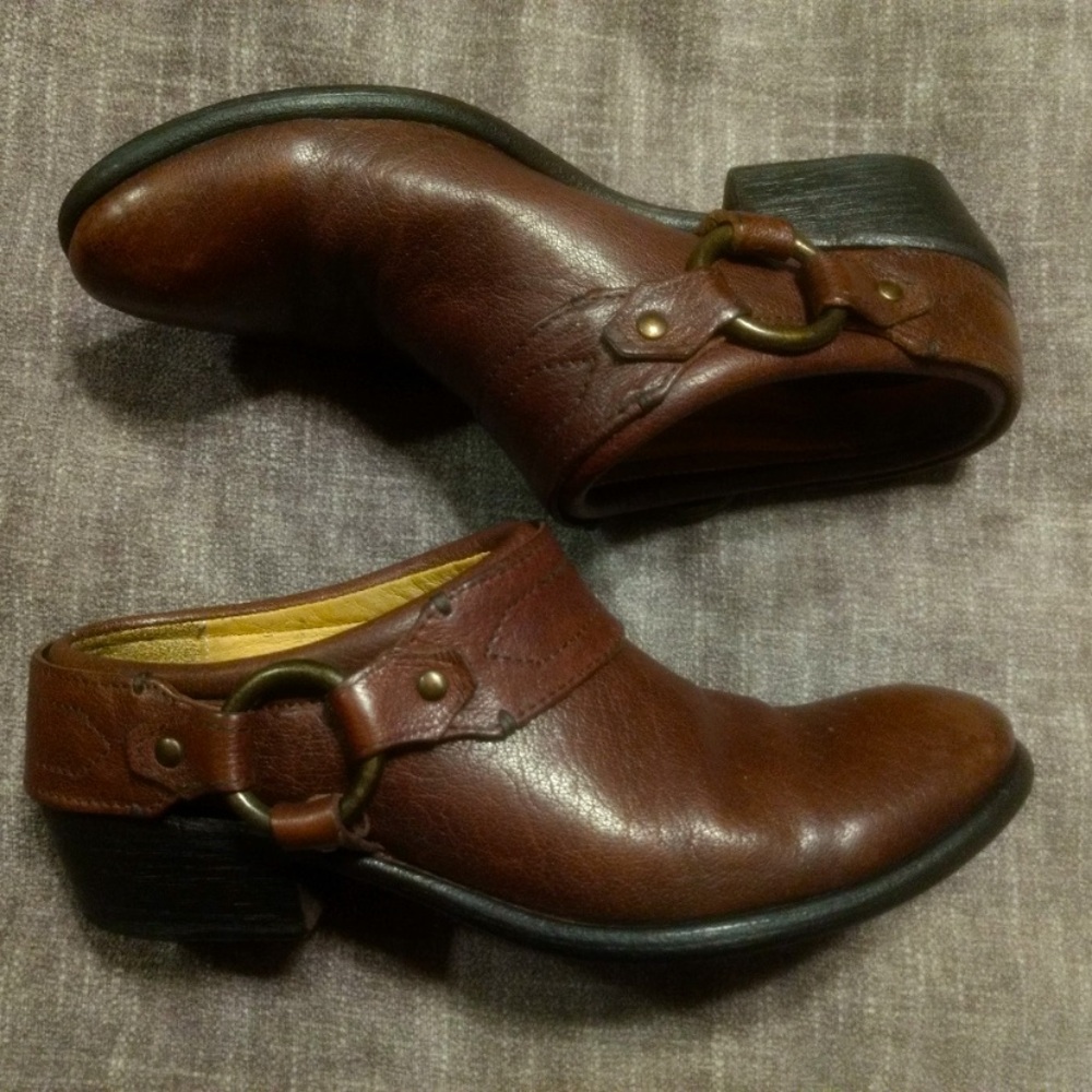 Frye brown leather mules size 6.5